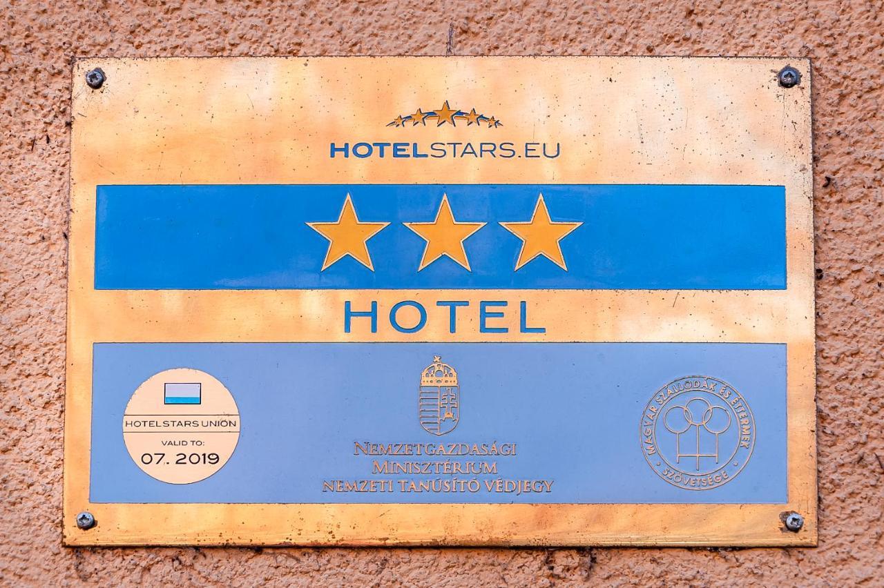 Bastya Hotel Makó المظهر الخارجي الصورة